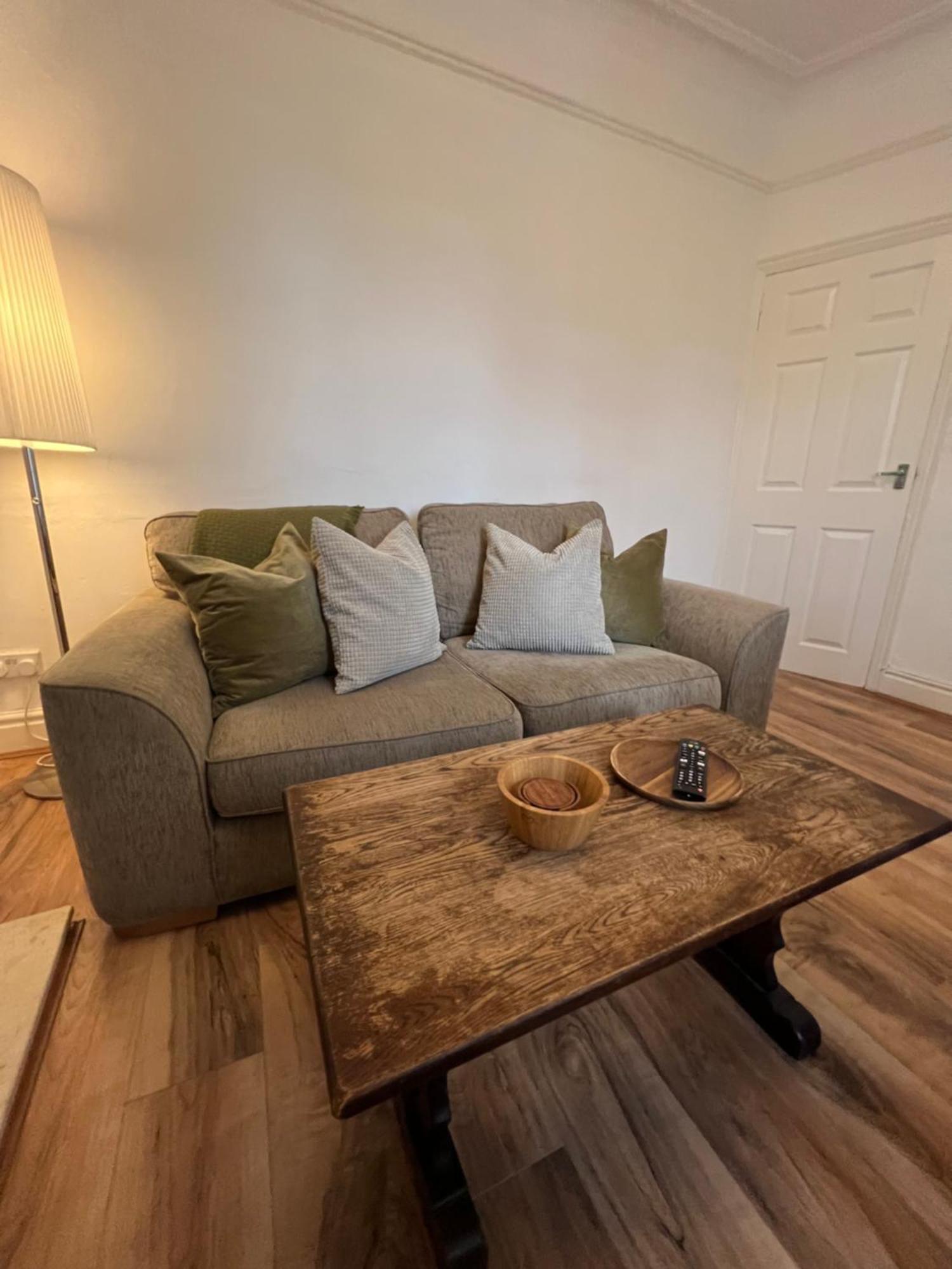 2025 Award Winner Liverpool Ivy House - 4 Bedrooms Экстерьер фото