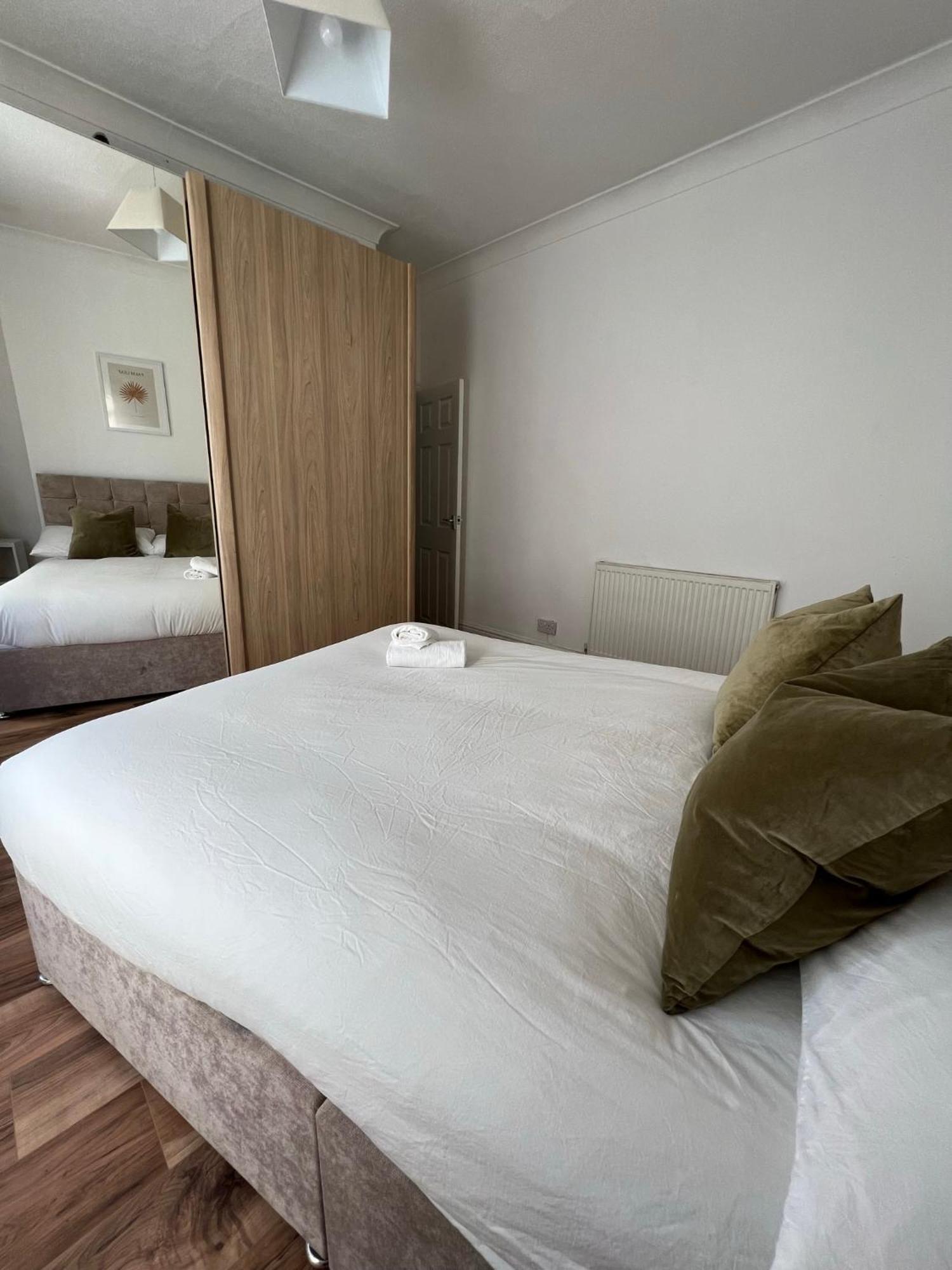 2025 Award Winner Liverpool Ivy House - 4 Bedrooms Экстерьер фото